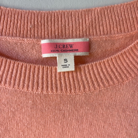 Small Cashmere sweater (peach) - Picture 2 of 4